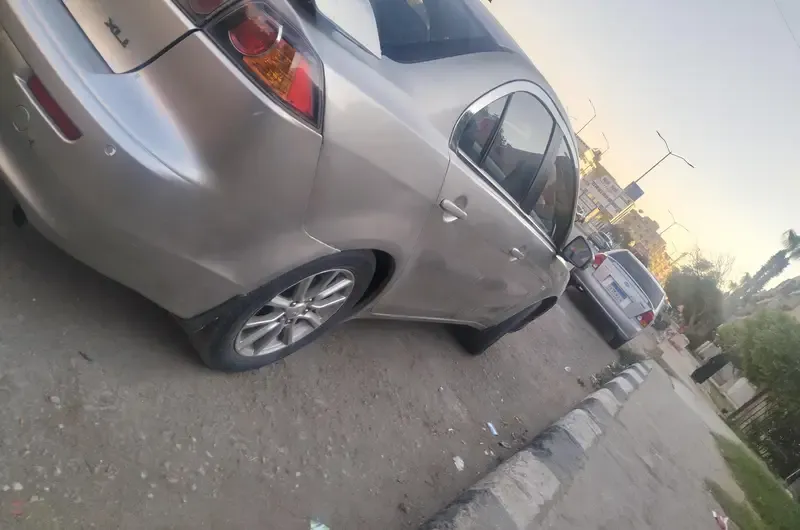 سيارات للايجار الحي السابع اكتوبر