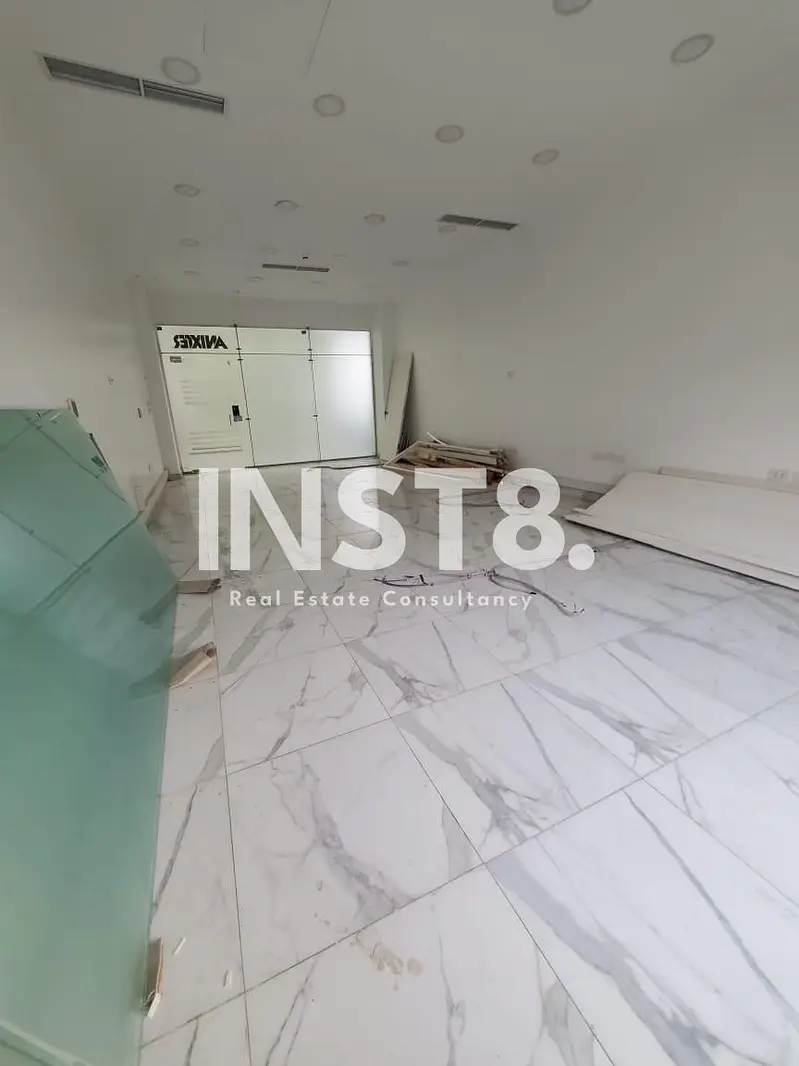 Office for rent in Top 90 Mall, South 90th Street