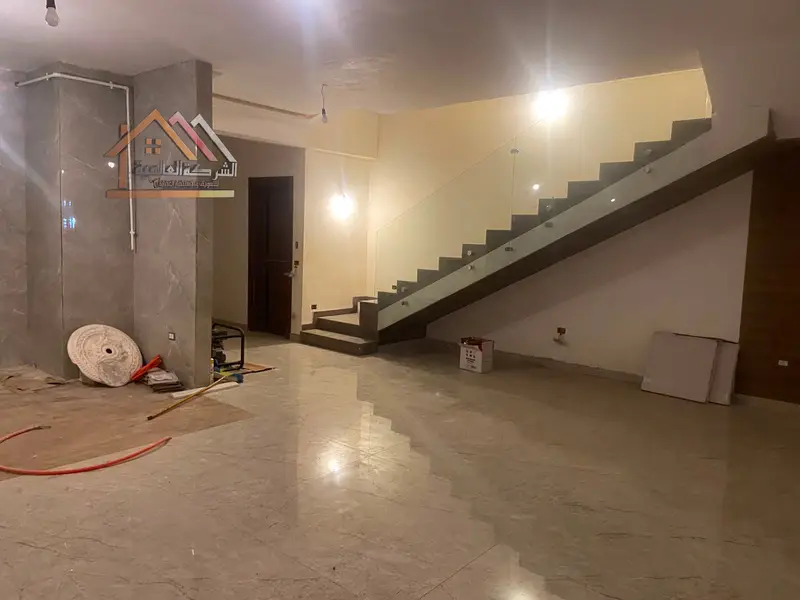 فيلا نموذج F3 تشطيب سوبر لوكس بالمطبخ بسعر مميز