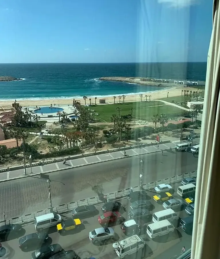 Luxurious 400 sqm furnished apartment directly on the sea in Four Seasons