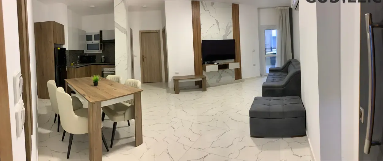 One-bedroom chalet with a view of the mall and cafes in La Prestigia