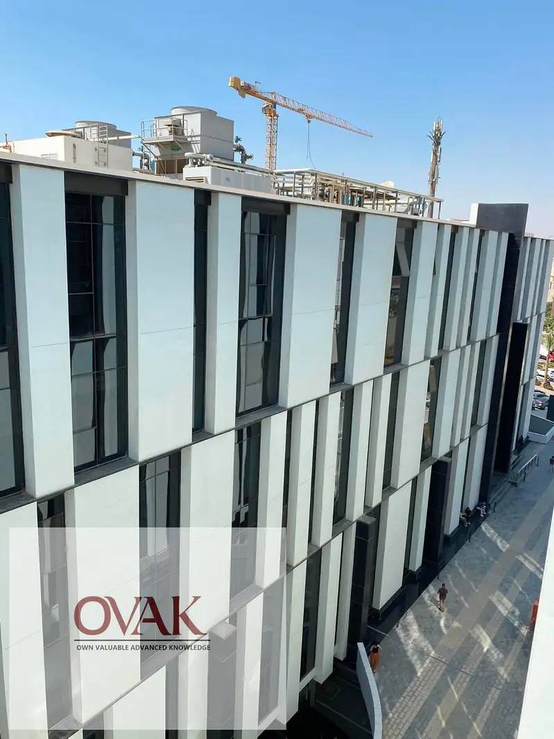 Fully finished office for rent, 65 sqm, ready for delivery in Hyde Park