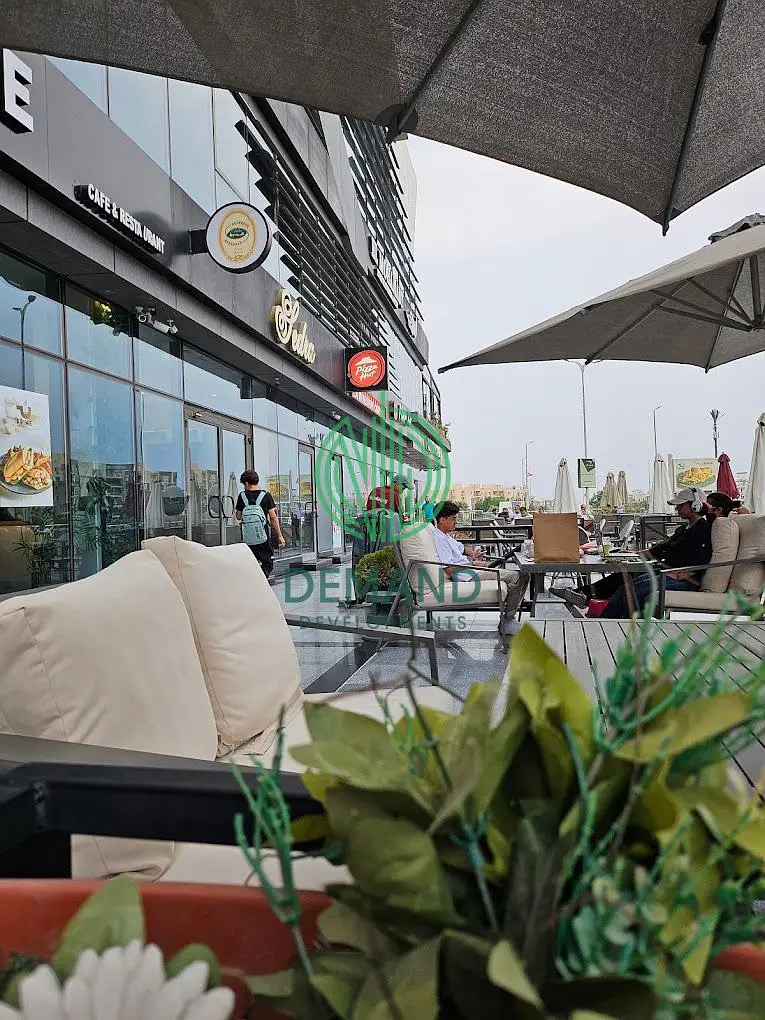Office for rent, 78 sqm, in The Gate Plaza Mall, Sheikh Zayed