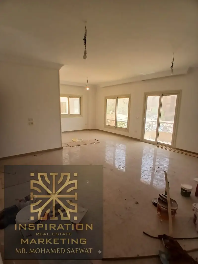 مقر إداري فاخر 200م أول سكن للإيجار باللوتس الجنوبية