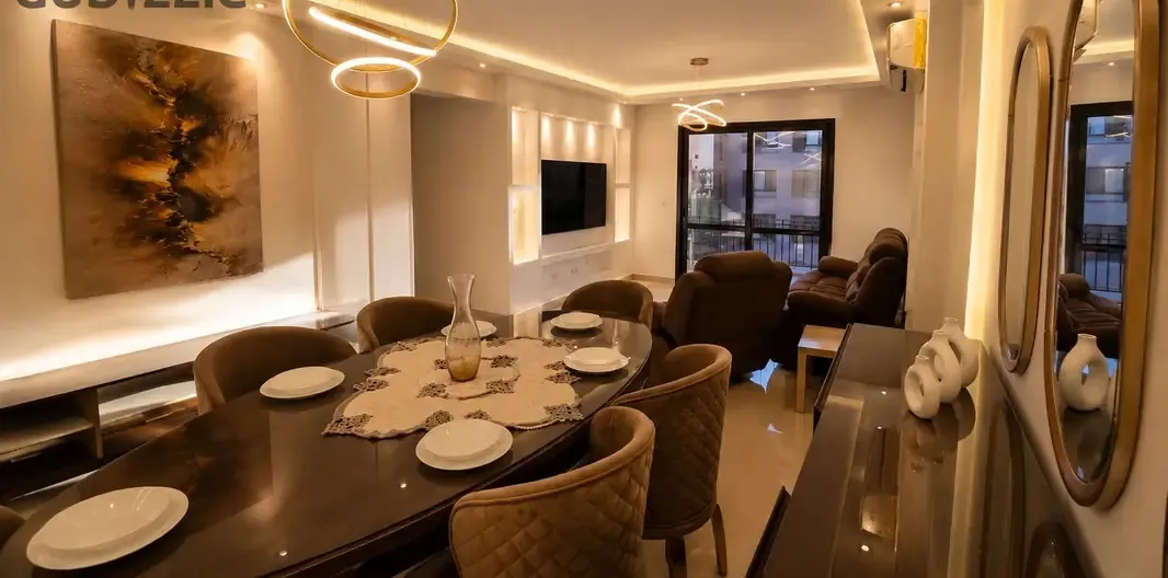 Apartment for rent in Eastown, modern furnishing