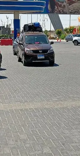 سيارات ٧ راكب للإيجار اليومي بالسائق