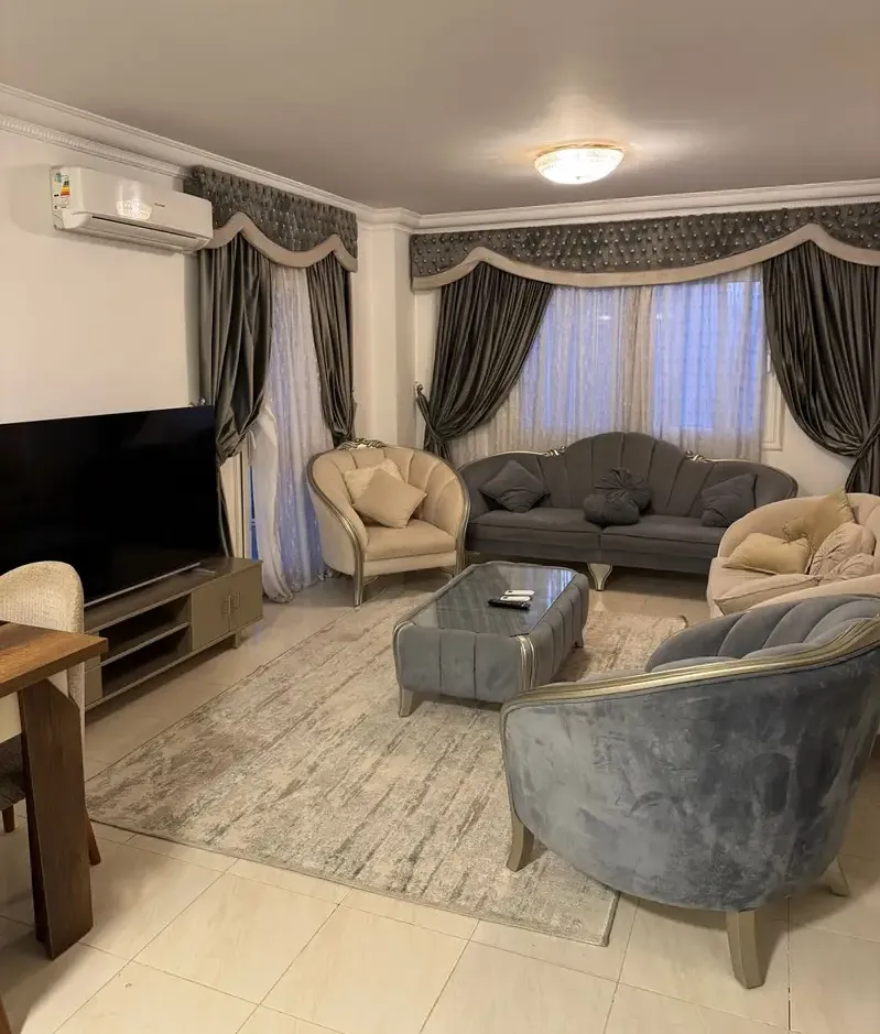 شقة ١٤٠ متر مفروش بمدينتي