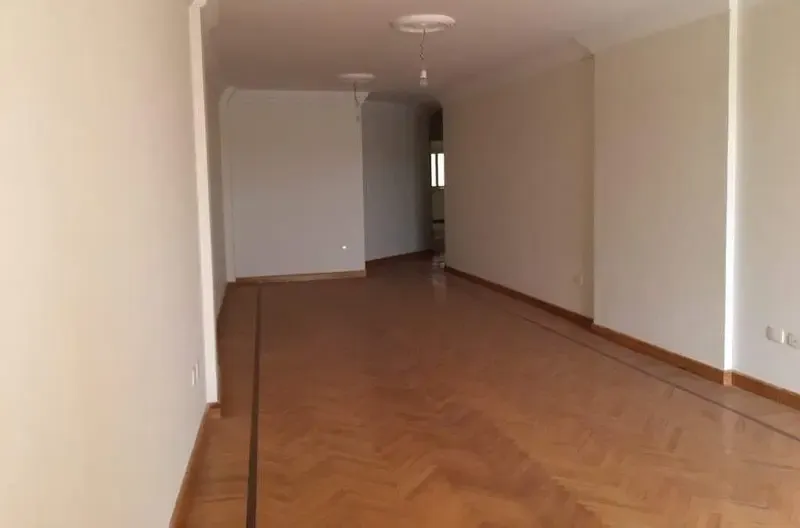 Apartment for rent in Kafr Abdo, steps from St. Gene.