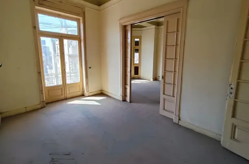 Office for rent in Tahrir Square, 150 sqm facade