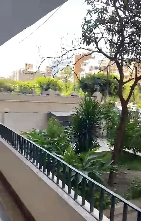 Administrative office 195 sqm with a garden in Heliopolis