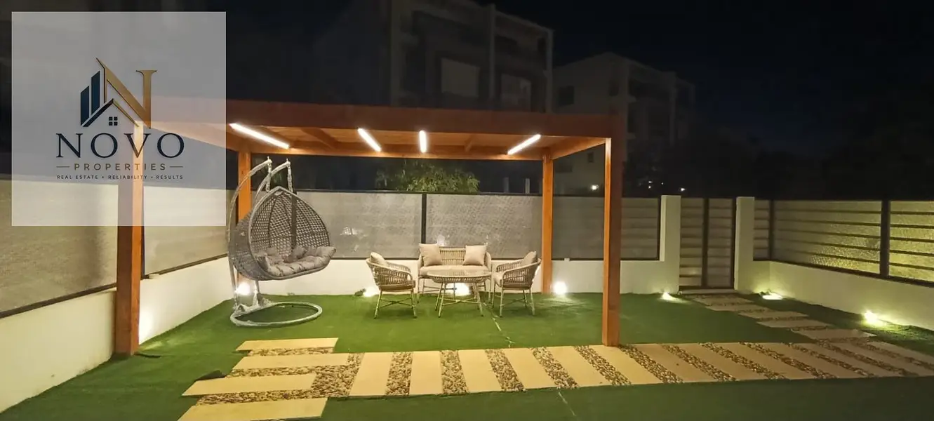 Luxurious furnished duplex with a garden in Hyde Park for rent