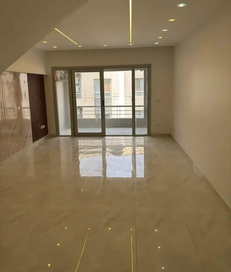 Penthouse for rent in Crystal Plaza compound, super lux finishing