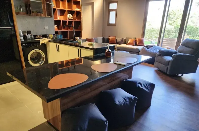 Courtyard Hotel Studio for Rent