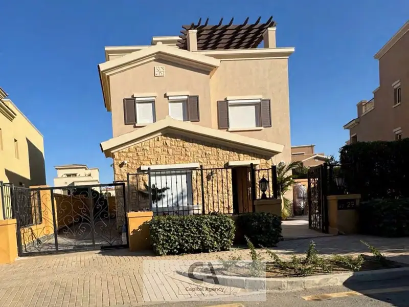 Villa for rent 370 sqm in Mivida New Cairo