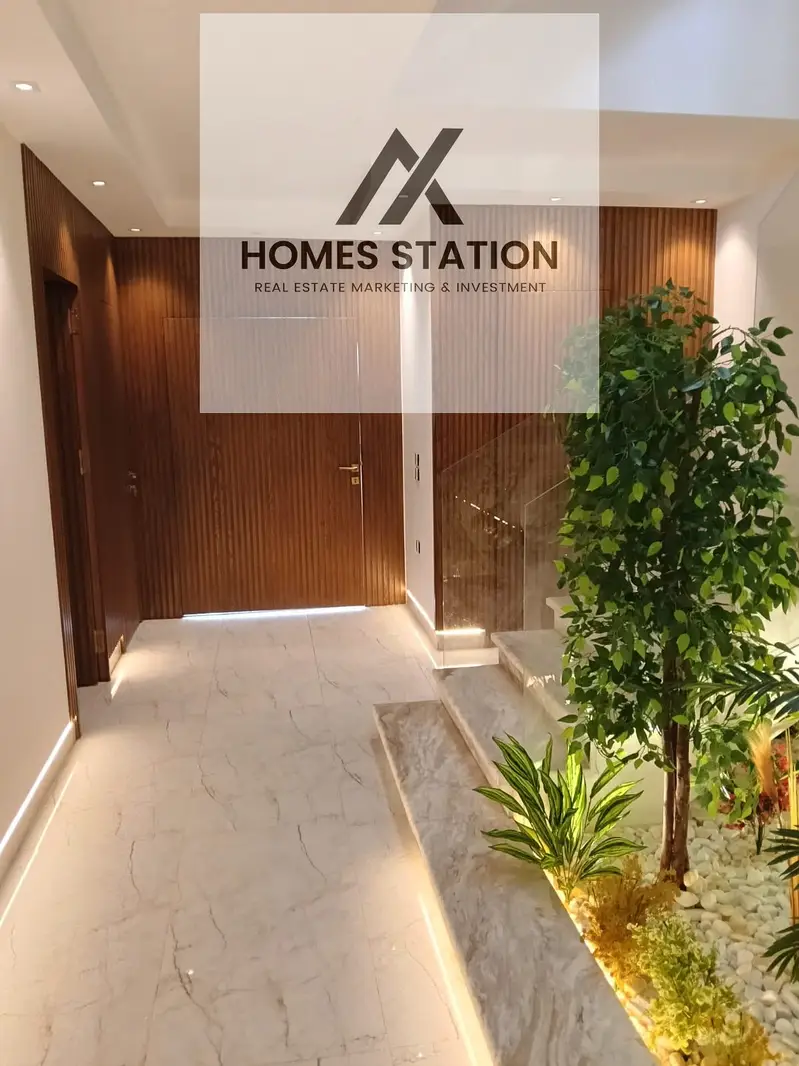 Corner Townhouse for Rent in Hyde Park