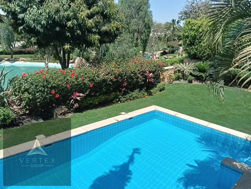 Independent villa for rent in Lake View Compound - New Cairo