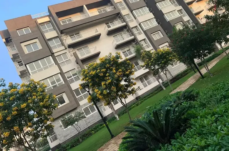 Apartment in Madinaty, top floor with parking view and direct sea view