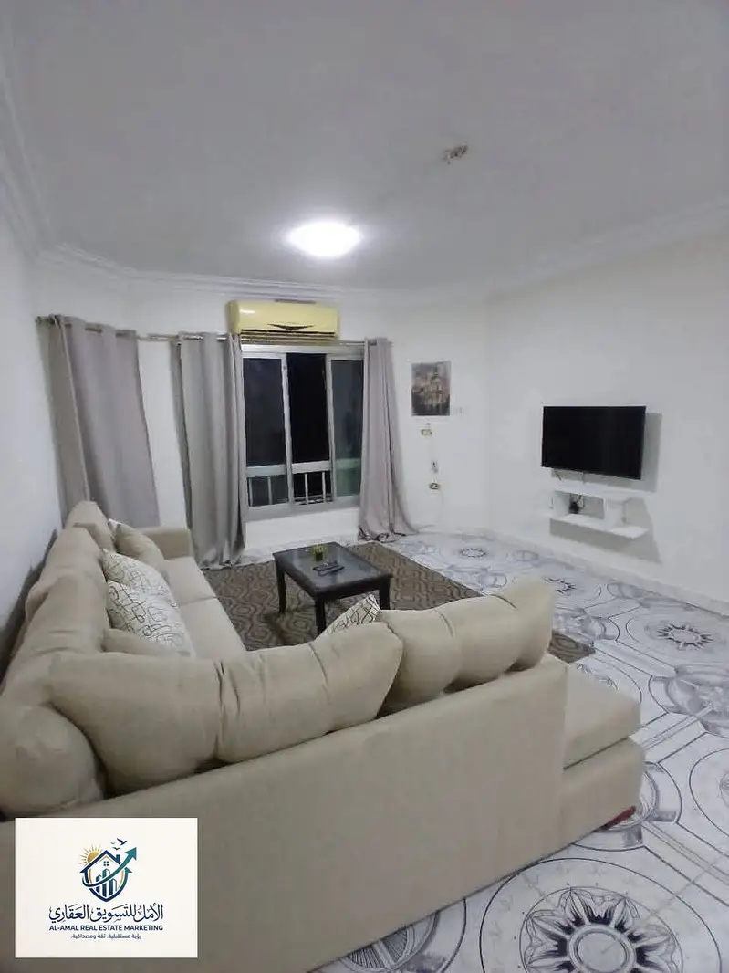 شقة مفروشة للايجار بكمبوند الاخاء بجوار نادي الشروق