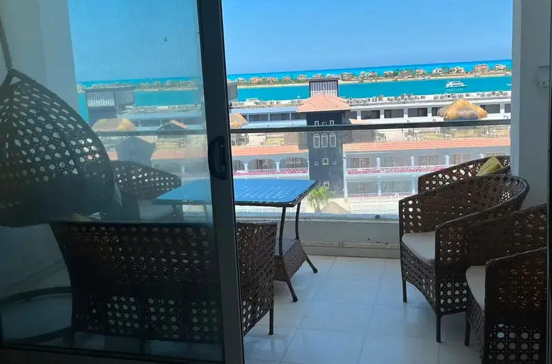 Chalet for rent in Porto Marina, directly on the sea