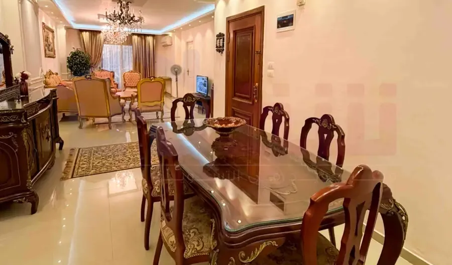 Apartment for rent 150 sqm Gleem, steps from the sea