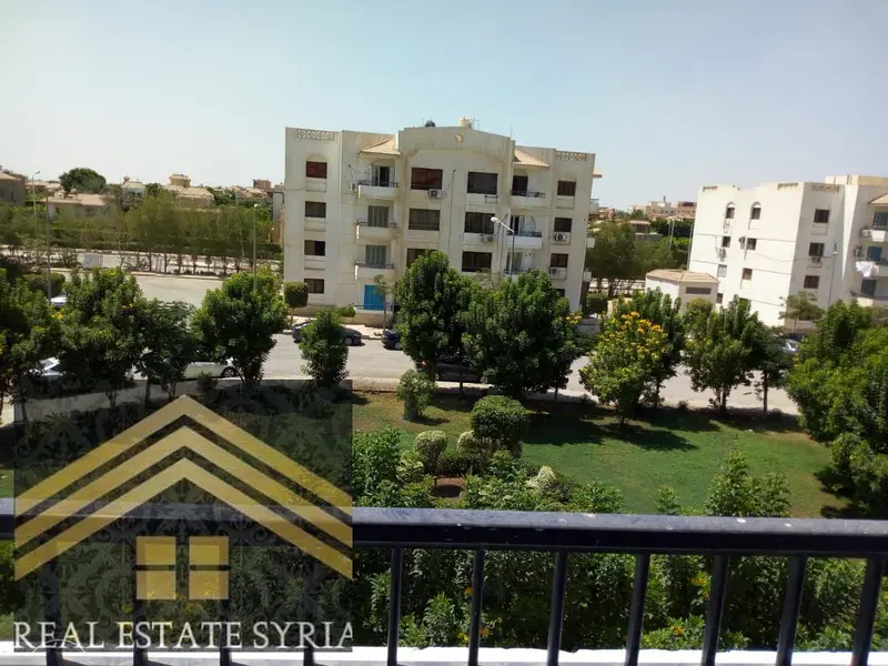 شقة للإيجار في كمبوند وادي الربيع - مدينة الشروق