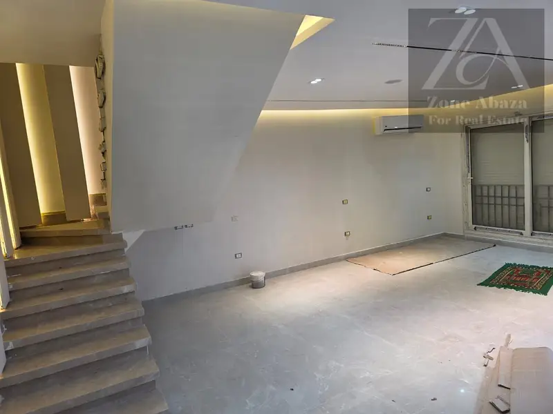 Ultra Super Lux Penthouse for rent in Stone Residence Compound, Katameya