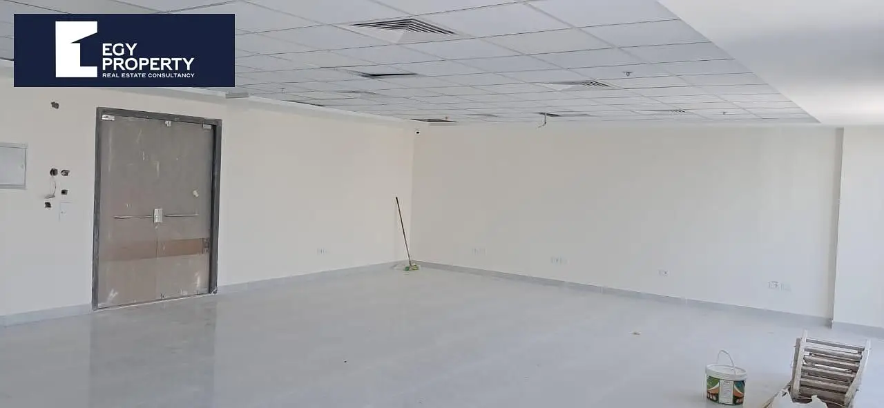Distinct office for rent in Hyde Park Business District