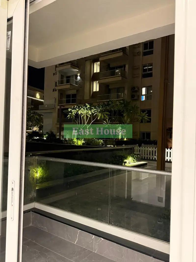 Ground floor apartment with garden for rent in Mountain View iCity