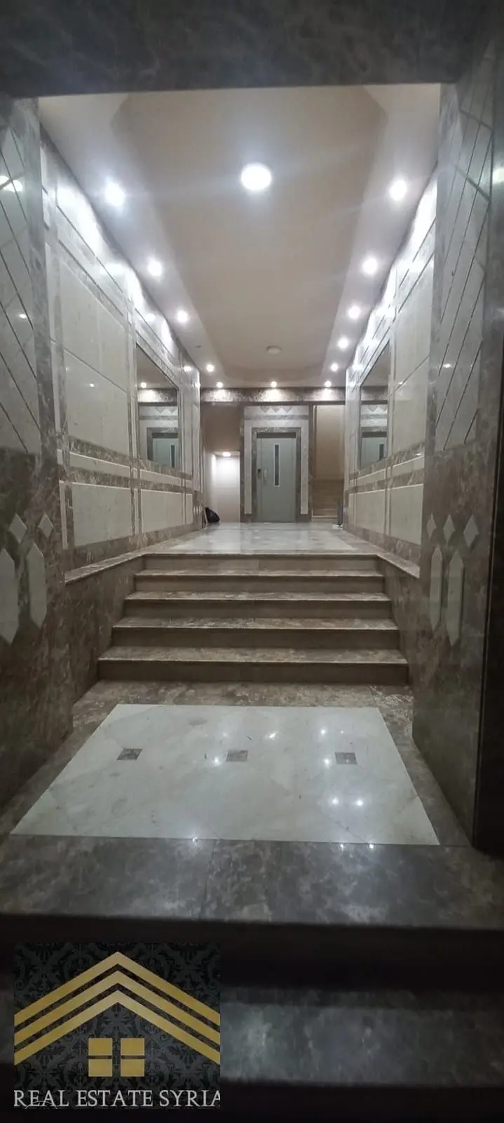 Ultra Super Lux apartment for rent in Shorouk City