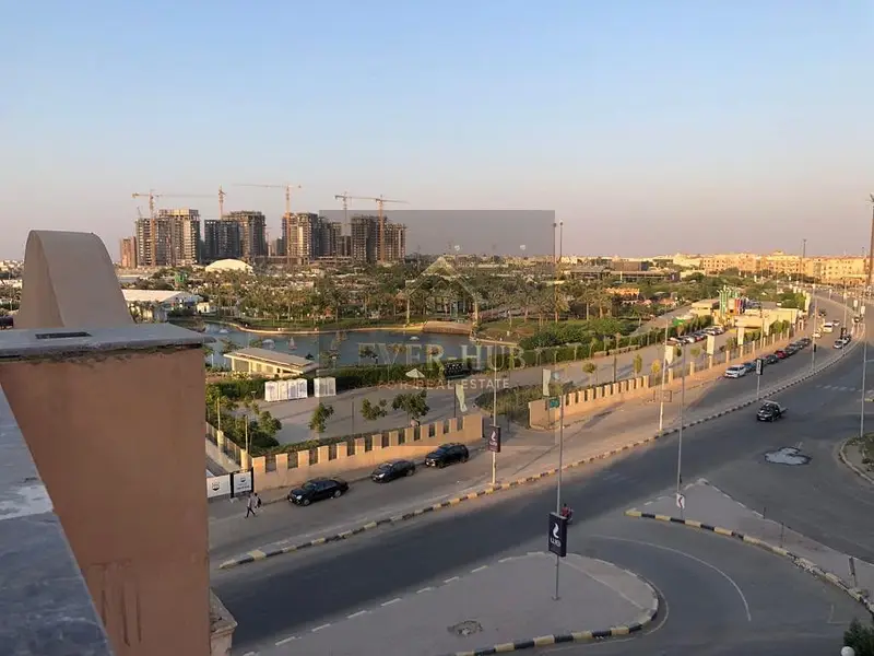 Furnished roof apartment for rent in Continental Gardens Compound, Sheikh Zayed