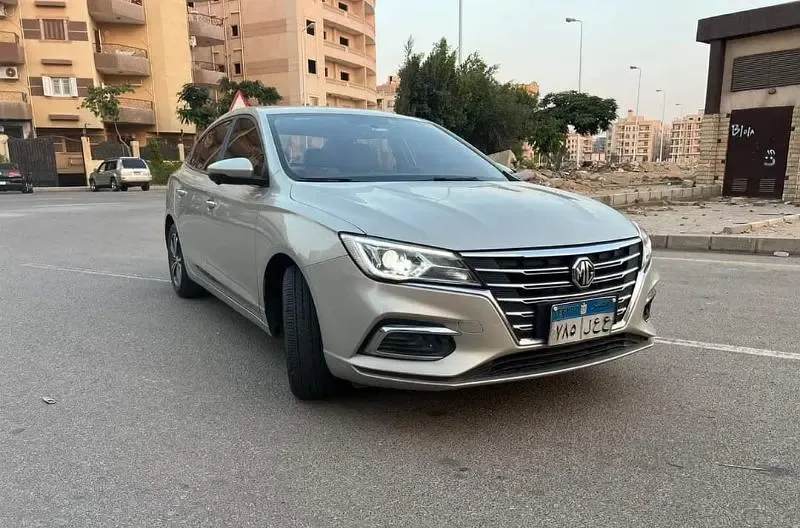 سيارة MG5 للايجار اليومي والشهري