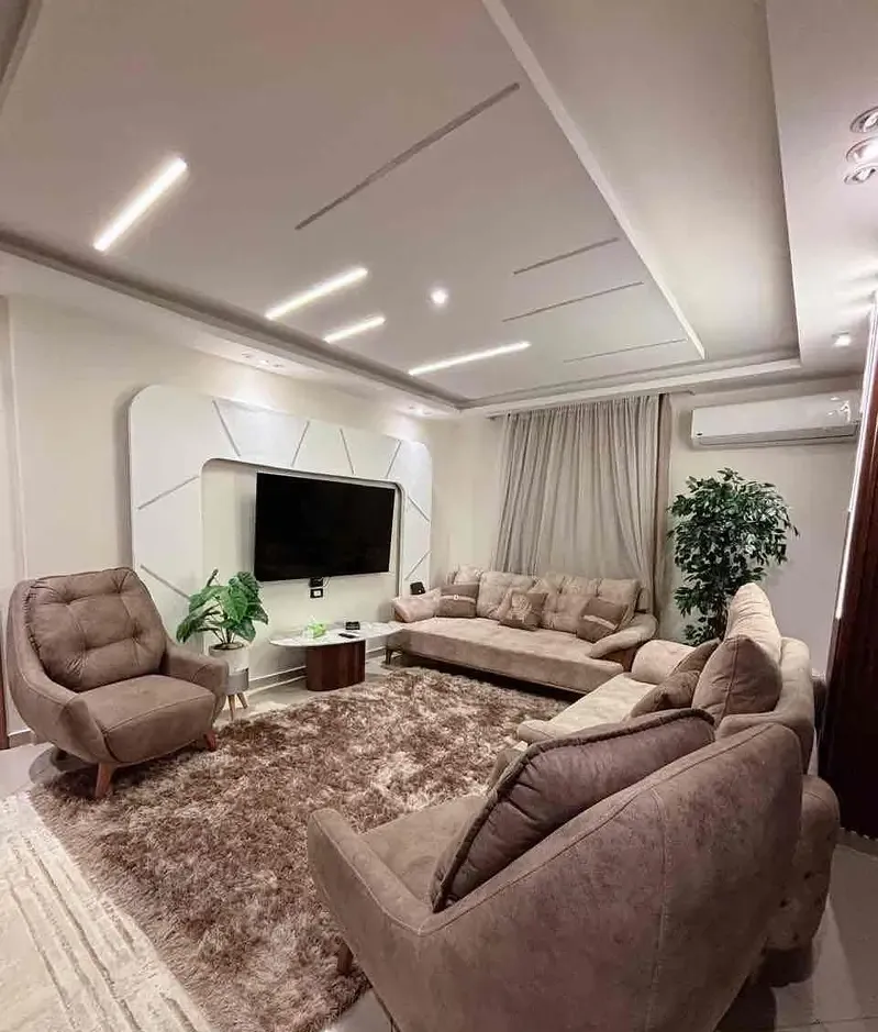 Air-conditioned hotel apartment for daily rent in Sheraton, next to City Center