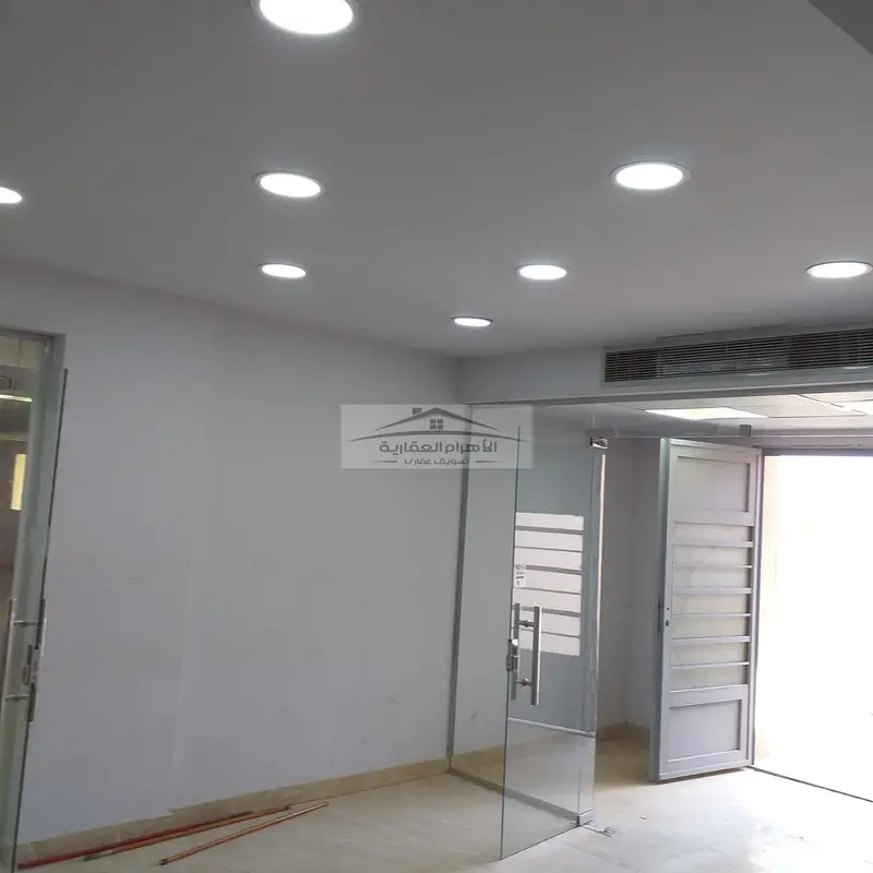 Commercial store for rent, 1000 sqm in Nasr City