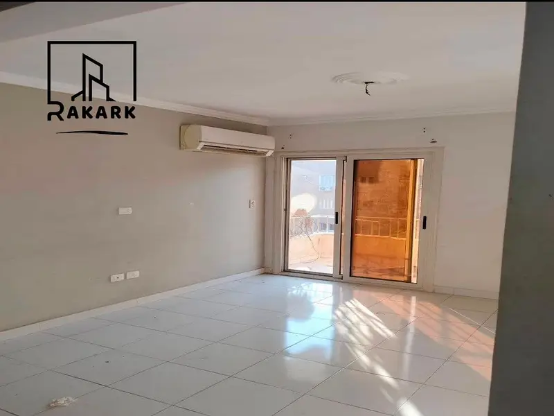 130 sqm apartment for rent in Masaken Sheraton