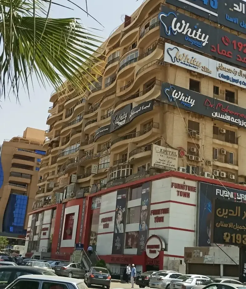 شقة 300 متر للإيجار أمام النادي الأهلي بمدينة نصر
