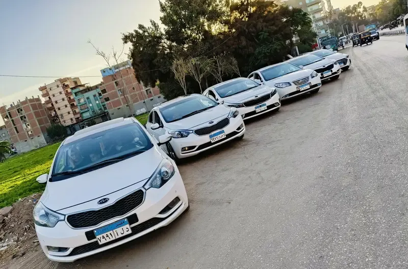 سيارات للايجار للمشاوير والزفاف والمطار