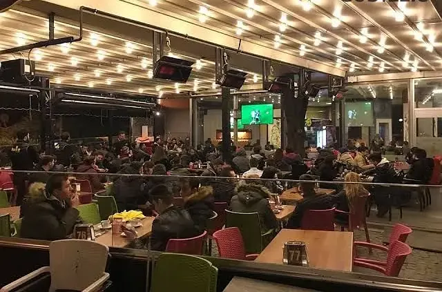 كافيه ومطعم للإيجار بموقع حيوي بمدينة نصر