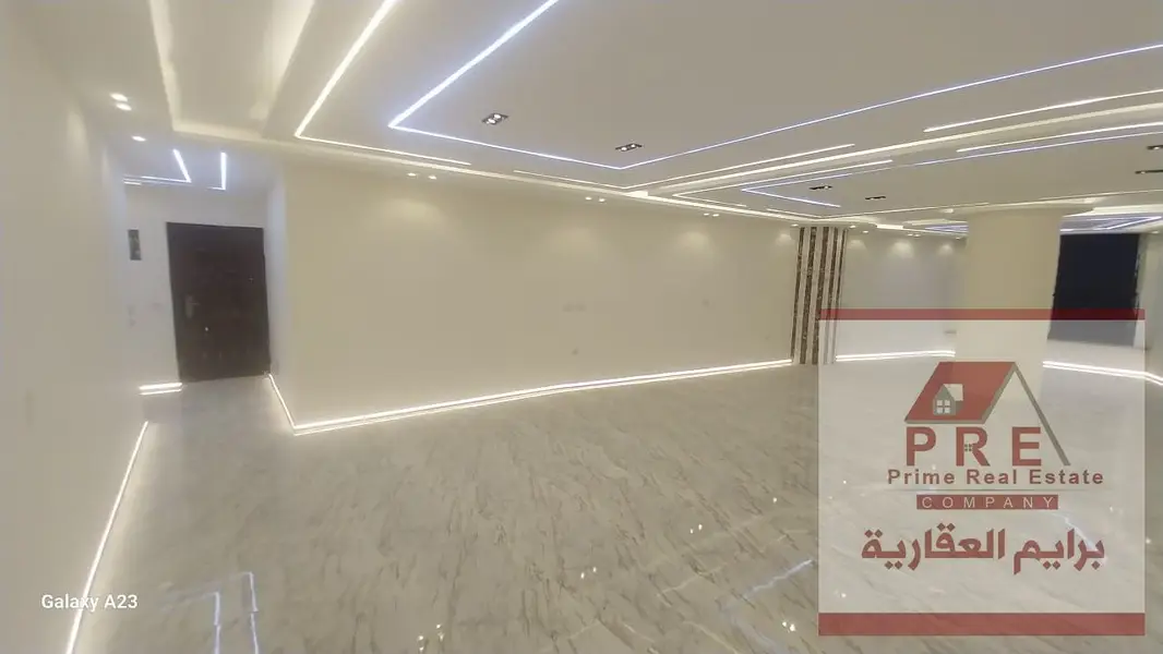 مكتب للايجار في ميامي على البحر مباشر
