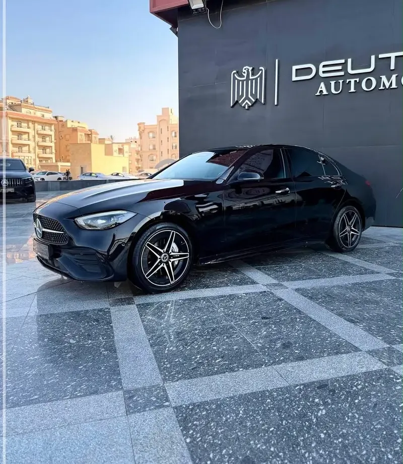 مرسيدس C180 موديل 2023 AMG للإيجار