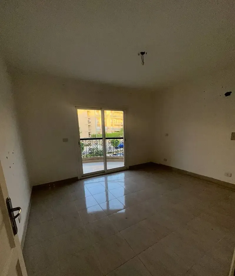 Apartment 99 sqm for rent in Rehab, prime location