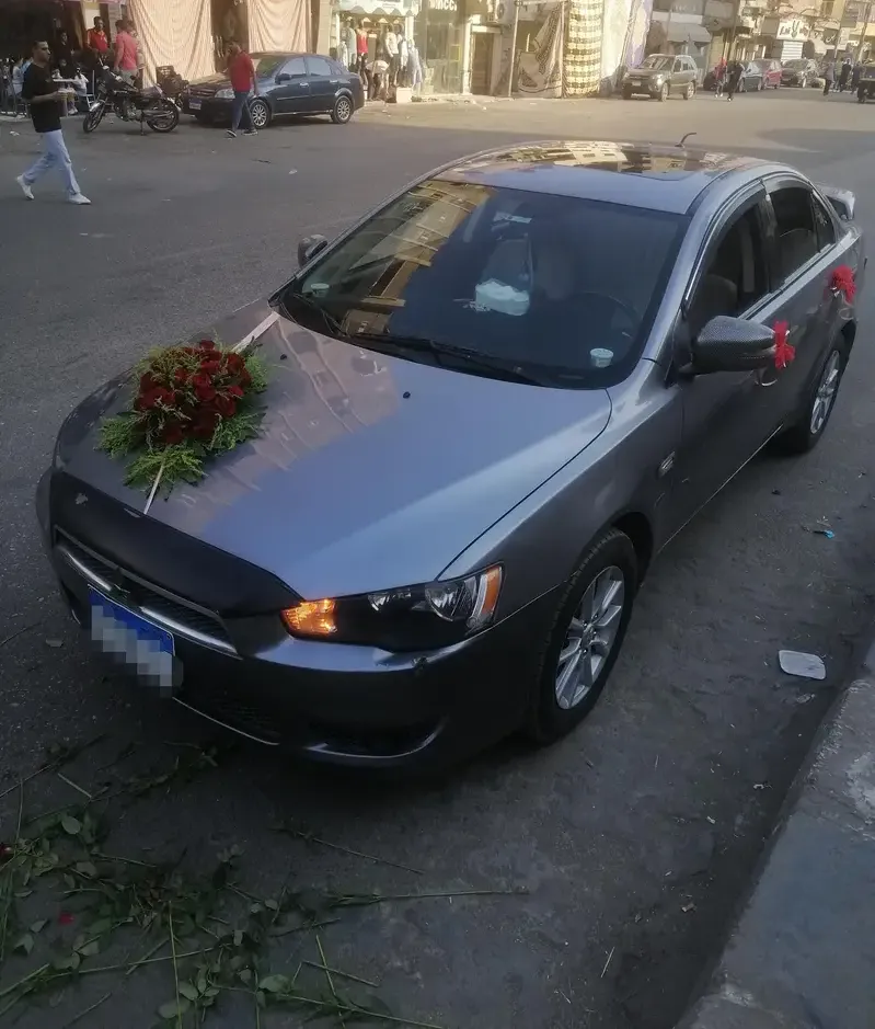 سيارة بالسائق للمشاوير الخاصة والمناسبات