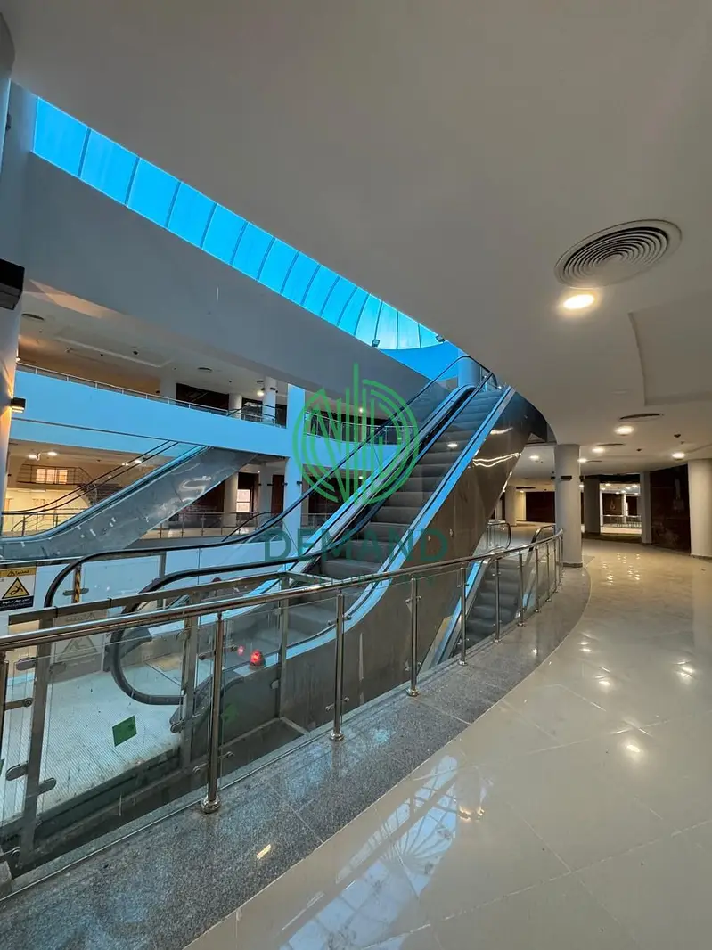 Shop for rent 209 sqm in 16th District, Sheikh Zayed