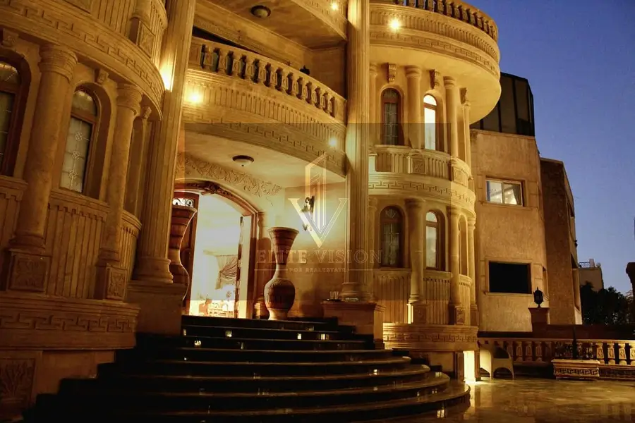 Palace for rent in Diplomats Compound, 5th Settlement