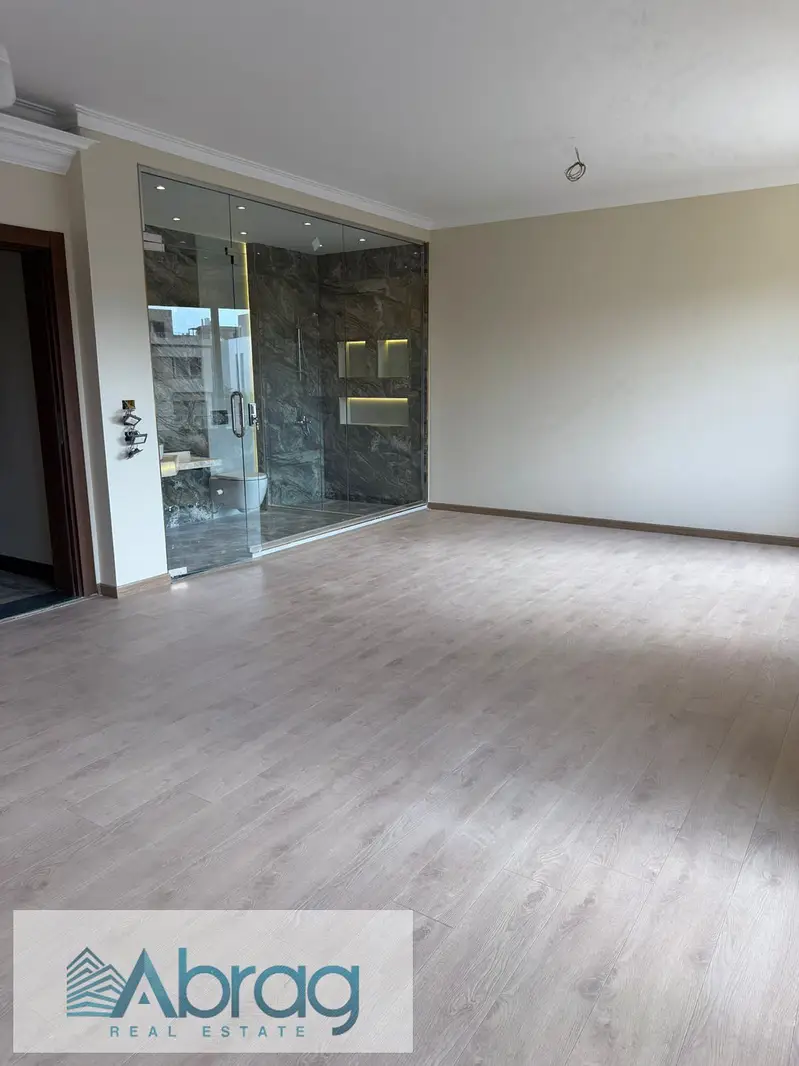 Villa for rent in Palm Valley Compound, Super Lux