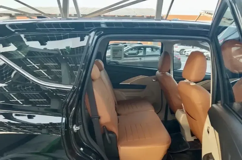 Family Car Rental with Driver - Mitsubishi Xpander