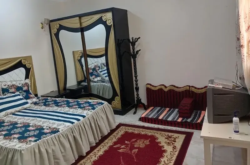 جناح فندقي مفروش سوبر لوكس مطل علي بحيرة التمساح للايجار