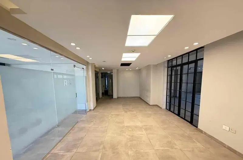 Administrative office for rent in Degla Maadi, 600 sqm