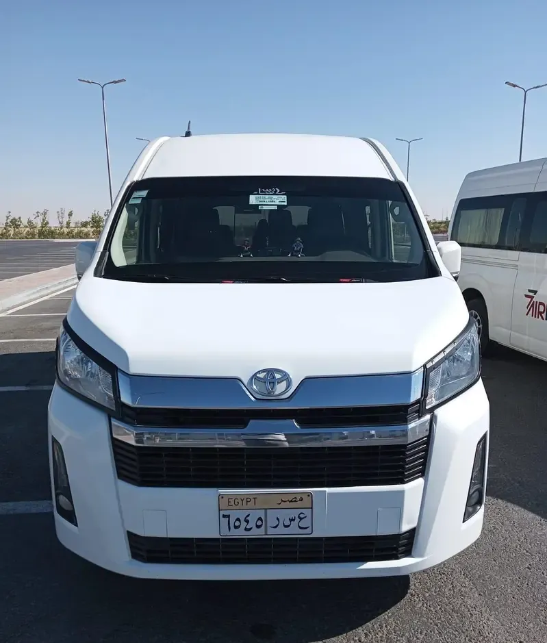 Toyota Hiace 13 Seater with Driver for Transportation