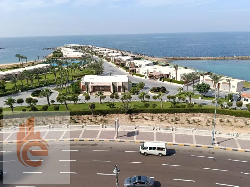 Furnished apartment in San Stefano, 170 sqm, direct sea view