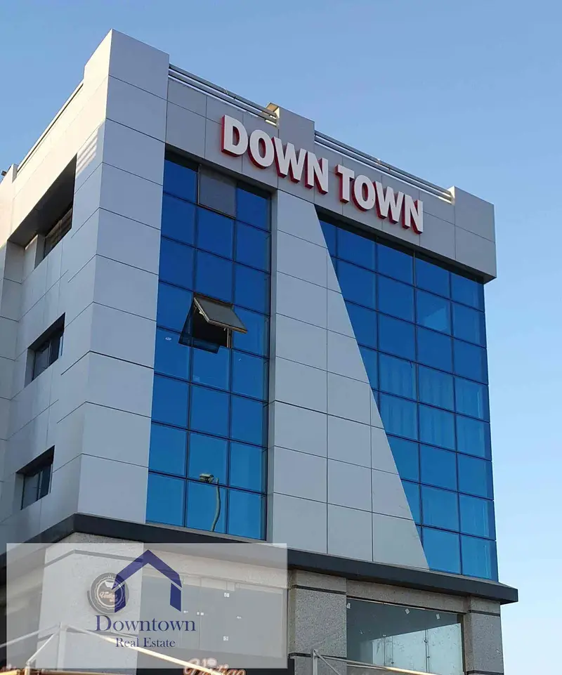 عيادة أسنان للايجار في مول داون تاون الشيخ زايد